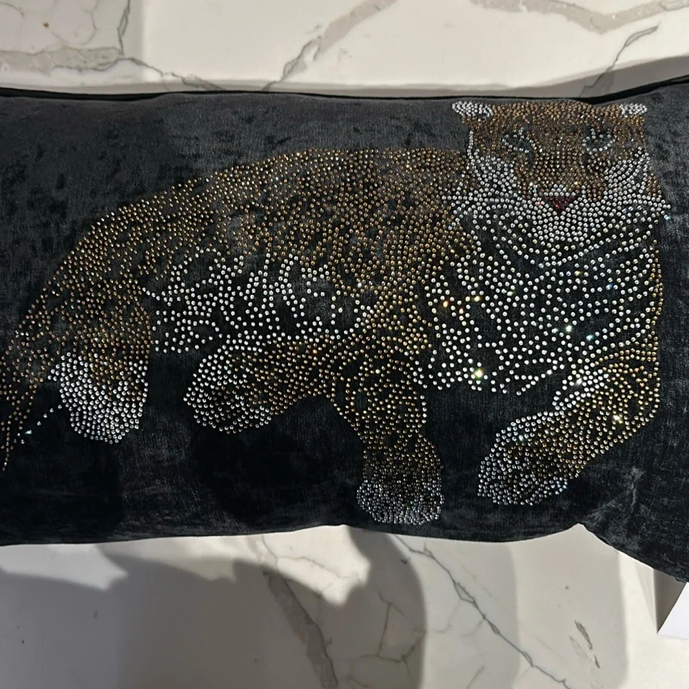 Magaschoni Crystal Tiger Decorative Pillow